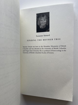 Finding the Mother Tree: Discovering the Wisdom of the Forest (inscribed)